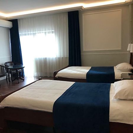 Pension Hanul Andritei Craiova Kültér fotó